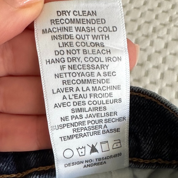 Joe's Jeans Medium Wash Blue Denim Cut Off Shorts Size 31 - Picture 9 of 11